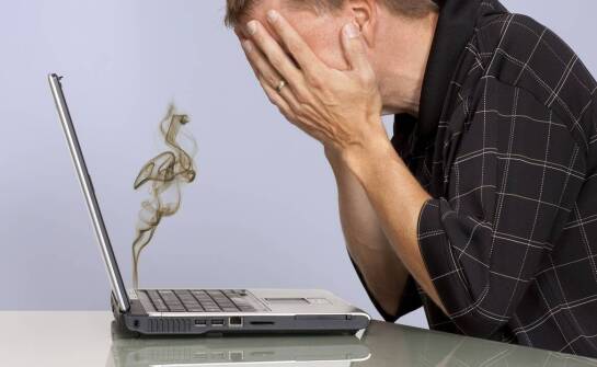 Komputer wolno działa lub się zawiesza? Sprawdzone sposoby na naprawę