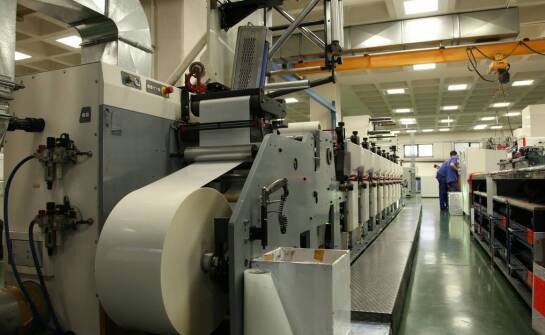 Tektura w przemyśle i codzienności – rodzaje, właściwości, zastosowania