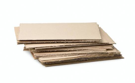 Tektura w arkuszach – zastosowania, właściwości i rodzaje materiału