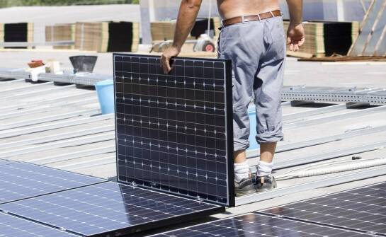 Ile kosztuje instalacja paneli fotowoltaicznych i co wpływa na cenę?