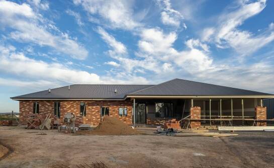 Jakie wyzwania stawiają przed tłumaczami teksty budowlane?