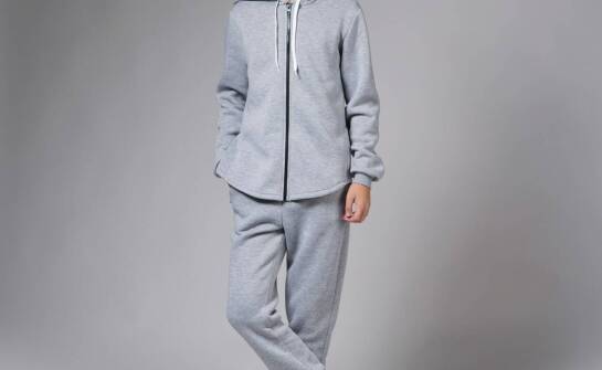 Dresy welurowe męskie: jak wprowadzić je do codziennej garderoby?