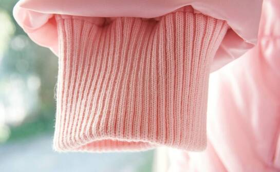 Kurtka wiosenna 98 dla dziewczynki – jakie detale wyróżniają nasze modele?