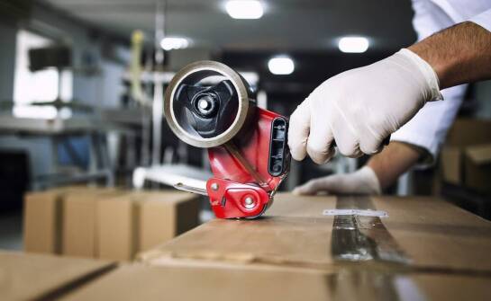 Kluczowe korzyści z profesjonalnego montażu i uruchamiania maszyn pakujących