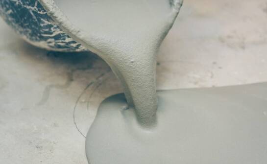 Jak stosować superplastyfikator do betonu?