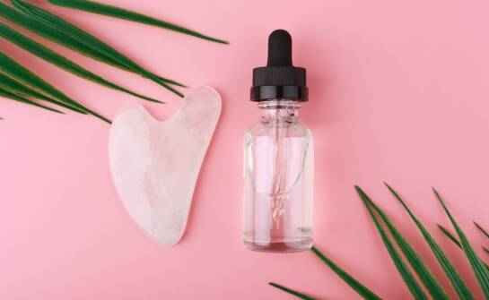 Naturalny lifting twarzy – jak osiągnąć go dzięki innowacyjnym narzędziom?