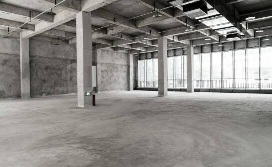 Jakie są kluczowe wyzwania związane z wynajmem lokali użytkowych?