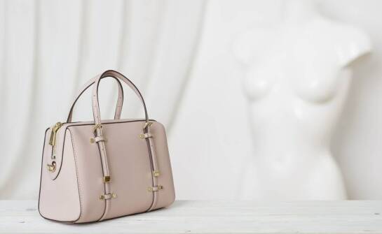 Jak wybrać płaszcz zimowy camel, aby służył przez lata?