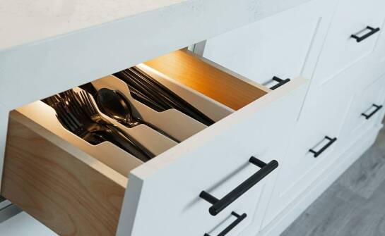 Innowacyjne okucia do projektów komercyjnych