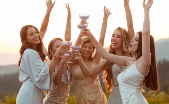 Elegancja i komfort – kombinezony damskie na wesele jako alternatywa dla sukienek