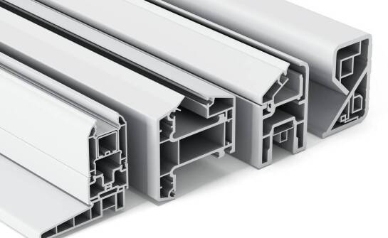 Jak jakość recyklatów z okien wpływa na właściwości mechaniczne profili PVC?