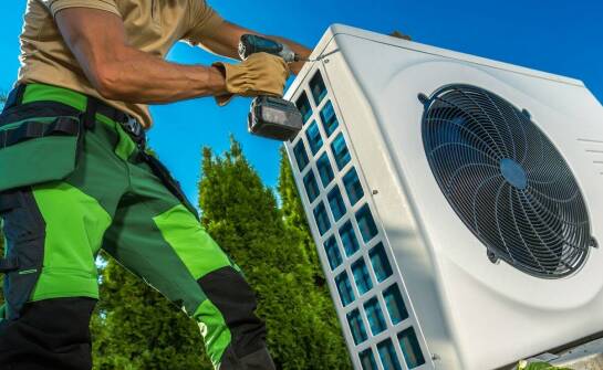 Sezonowe przeglądy klimatyzatorów: dlaczego są niezbędne?