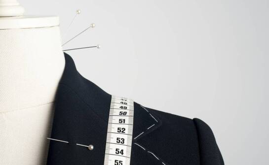 Jakie cechy powinien mieć idealny garnitur chłopięcy?