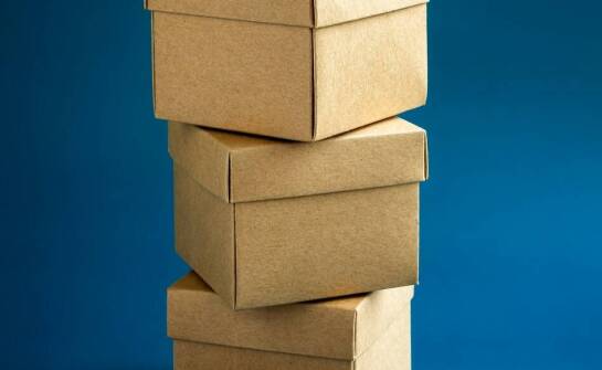 Kartony klapowe – uniwersalne rozwiązanie dla różnych branż