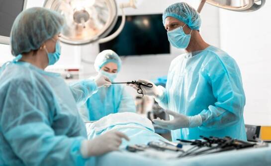 Jakie są najważniejsze kroki przygotowania zwierzęcia do operacji?