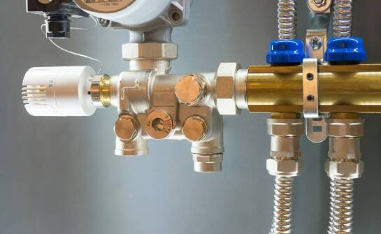 Wpływ elektrozaworów na zrównoważony rozwój systemów grzewczych