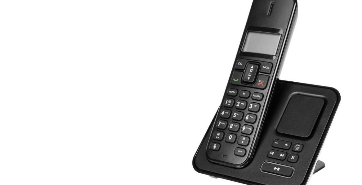 Telefon zabawkowy jako sposób na rozwijanie dialogu między rodzicem a dzieckiem