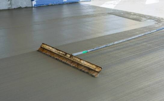 Wpływ listwy fazującej do betonu na jakość i trwałość nawierzchni