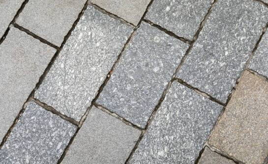 Impregnat do kamienia a ochrona przed wilgocią – co warto wiedzieć?