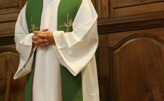 Jak dostosować wybór stuły do okazji liturgicznej?