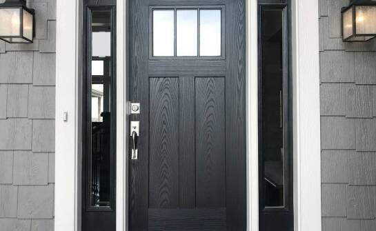 Drzwi zewnętrzne a systemy antywłamaniowe – co wybrać dla większego bezpieczeństwa?