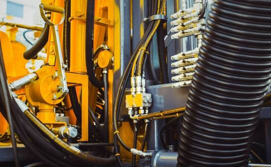 Jakie innowacje wpływają na rozwój hydrauliki wysokociśnieniowej?