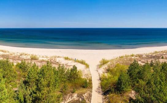 Organizacja eventów firmowych nad morzem – dlaczego Wyspa Sobieszewska to dobry wybór?