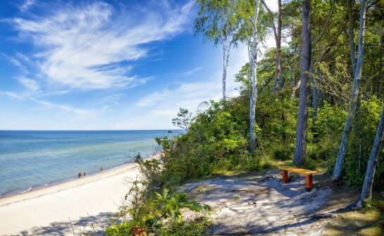 Co wyróżnia Adria Kołobrzeg jako destynację na jednodniowe wycieczki autokarowe?