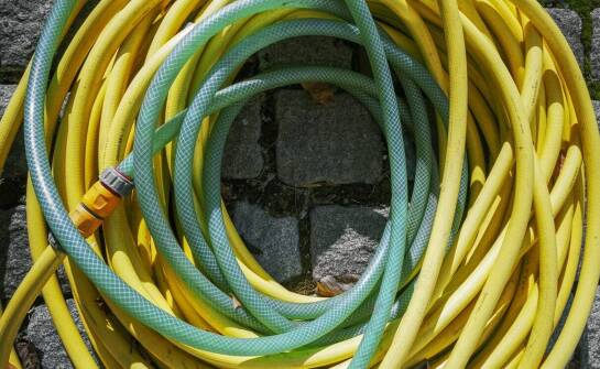 Węże techniczne PVC: ich znaczenie dla bezpieczeństwa i efektywności pracy