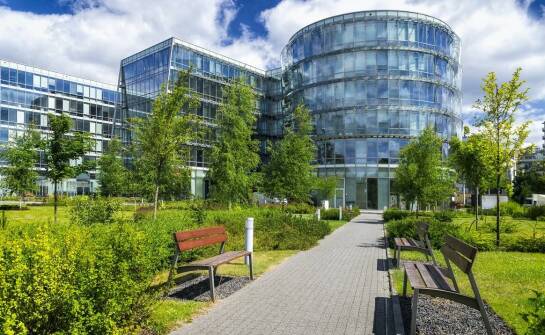 Rola kapsuły AED w urzędach – poprawa bezpieczeństwa pracowników i interesantów