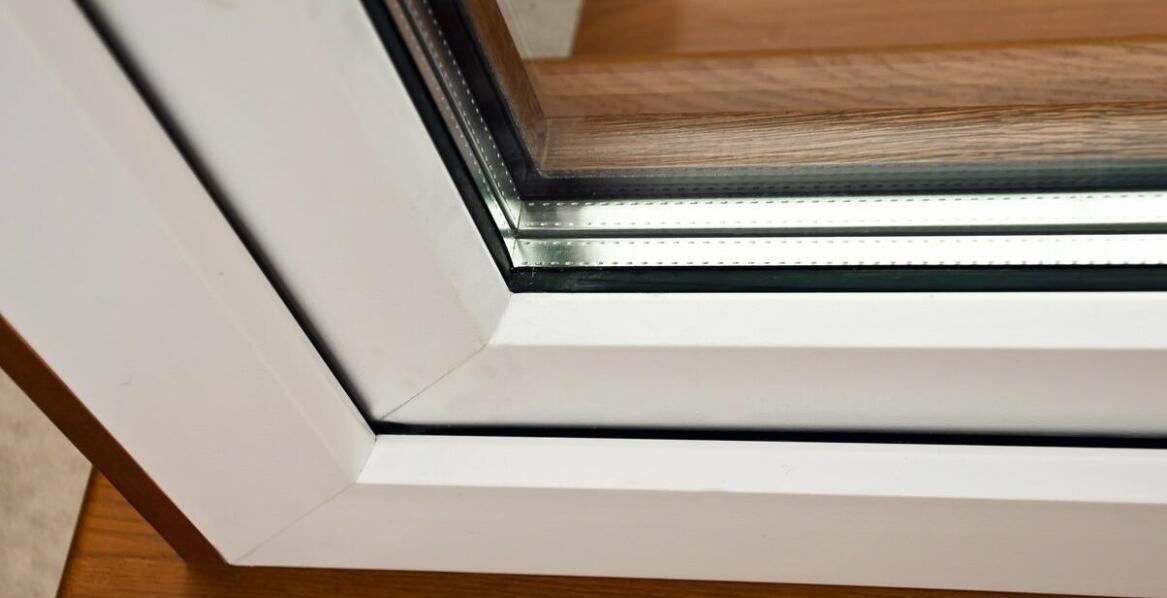 Poszerzenia okienne Veka – co warto o nich wiedzieć przed zakupem?