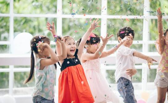 Jak przygotować niezapomniane atrakcje urodzinowe dla dzieci?