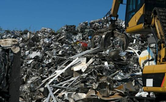Jak współpraca z hutami przekłada się na ceny skupu złomu stalowego?