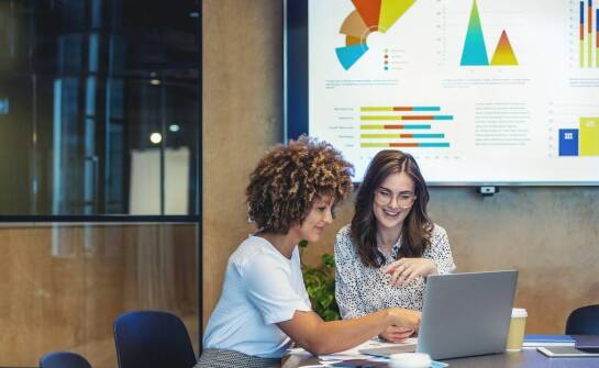 Jakie strategie restrukturyzacyjne są najskuteczniejsze dla dużych przedsiębiorstw?