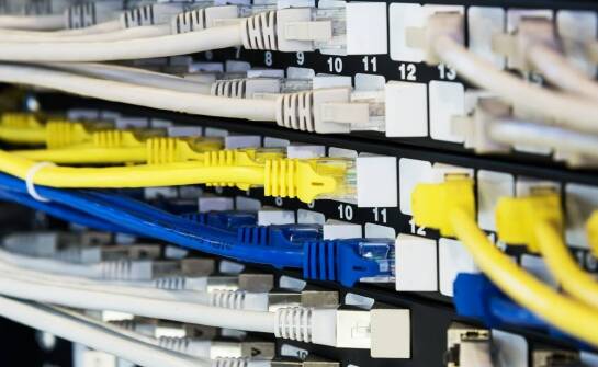 Jakie są zalety profesjonalnego okablowania strukturalnego?