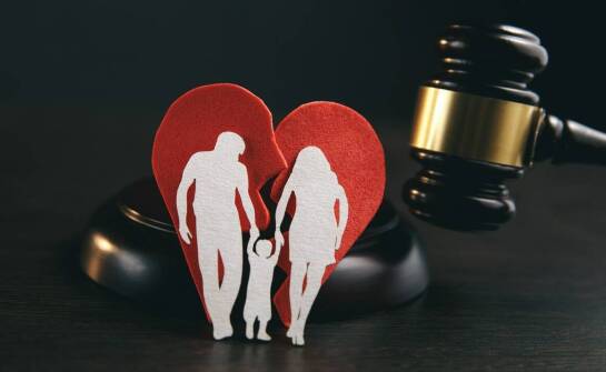 Prawo rodzinne: jakie są zasady ustalania opieki nad dziećmi po rozwodzie?