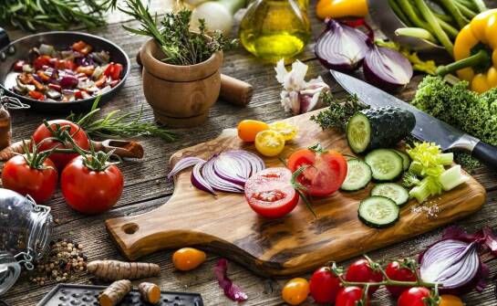 Wpływ ekologicznych składników na popularność sosów dla gastronomii