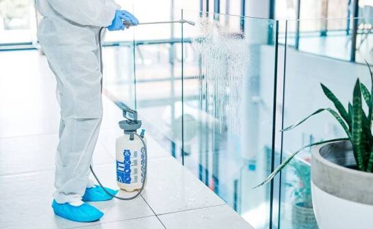 Jak środki pomagają w utrzymaniu higieny w obiektach użyteczności publicznej?