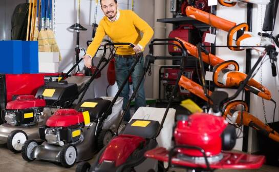 Jak konserwować kosiarki do trawy, aby służyły dłużej?