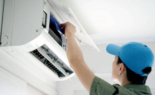 Jakie czynności obejmuje kompleksowy serwis klimatyzacji?