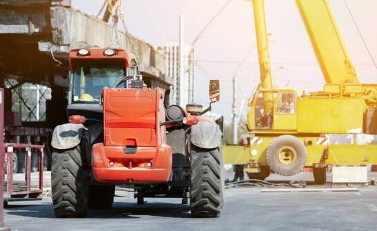 Znaczenie opon przemysłowych w poprawie wydajności maszyn budowlanych