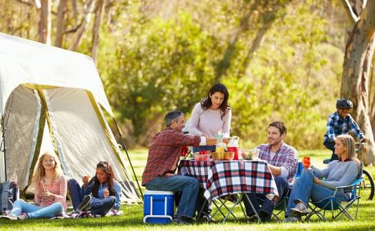 Wpływ mebli piknikowych na organizację wydarzeń plenerowych
