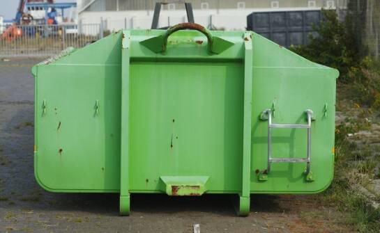 Optymalizacja kosztów transportu odpadów dzięki nowoczesnym kontenerom