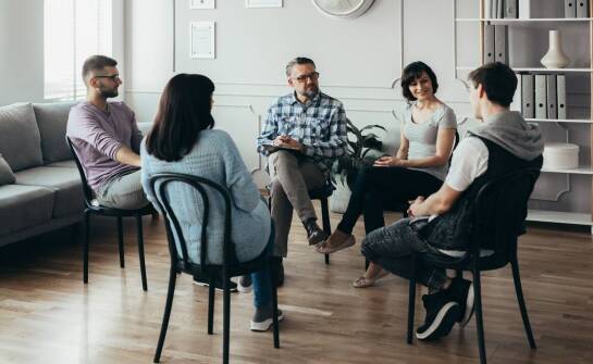 Wsparcie psychoterapeutyczne dla osób z problemami komunikacyjnymi w związku