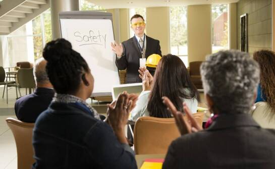 Jakie wyzwania stawia przed kierowcami kurs dokształcający i jak je pokonać?