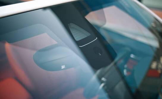 Jakie znaczenie ma gwarancja na szyby i usługi wymiany?