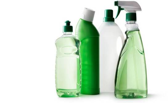 Skuteczność chemii przemysłowej w walce z pleśnią i grzybami