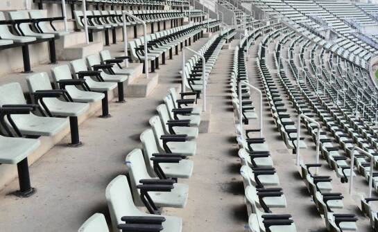 Zastosowanie szkła hartowanego w konstrukcji trybun stadionowych