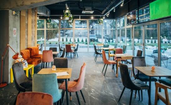 Dlaczego warto zamawiać jedzenie w bistro?