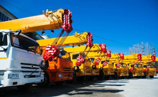 Wynajem przyczep Toruń – jak wybrać najlepszą ofertę na rynku?